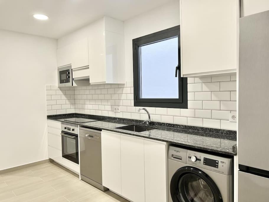 Moderno Apartamento Con Terraza En La Azotea Roses Kültér fotó