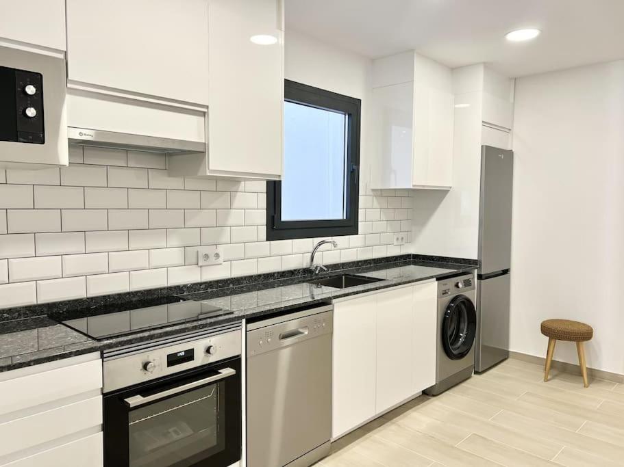 Moderno Apartamento Con Terraza En La Azotea Roses Kültér fotó
